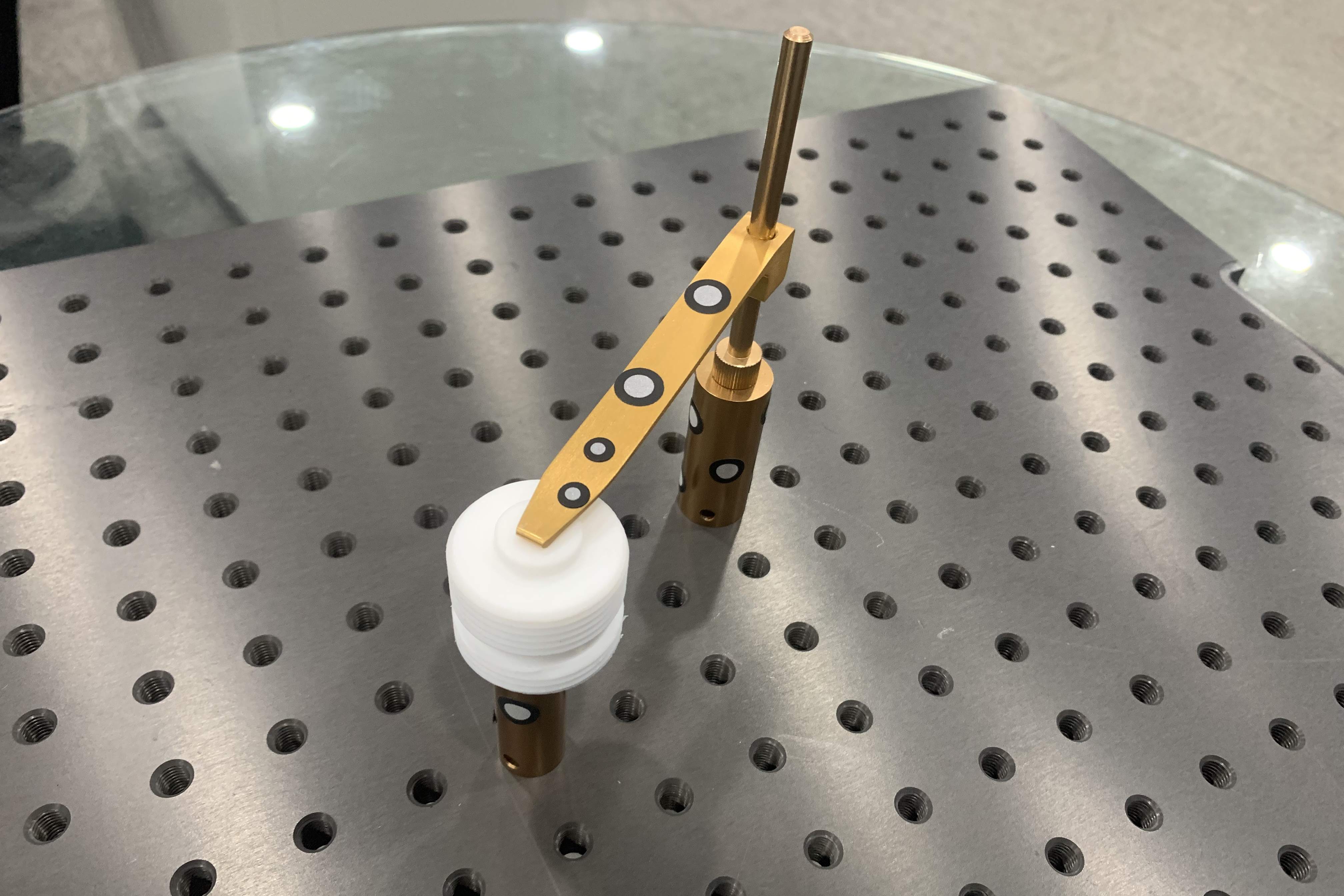 三坐標柔性夾具